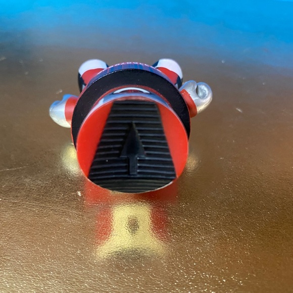 KIDROBOT FATCAP SERIES 1 ARTIST ZETA 2006 RED CHARACTER 2” - Picture 11 of 12